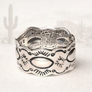 Shube's Manufacturing Stamped Ring Band Sz 7.5 Southwest Engraved